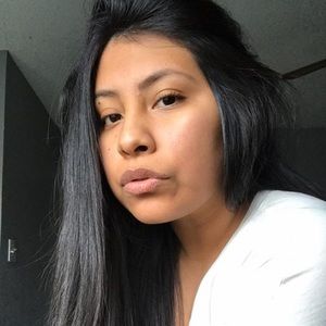 Meet your Posher, Jacqueline